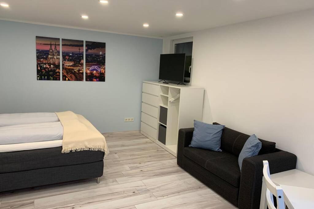 Modern Renovated Apartment Suited For Business Consultants - In Close Distance To Dt, Dhl And Un Campus - Reserved Parking Bonn Exteriör bild
